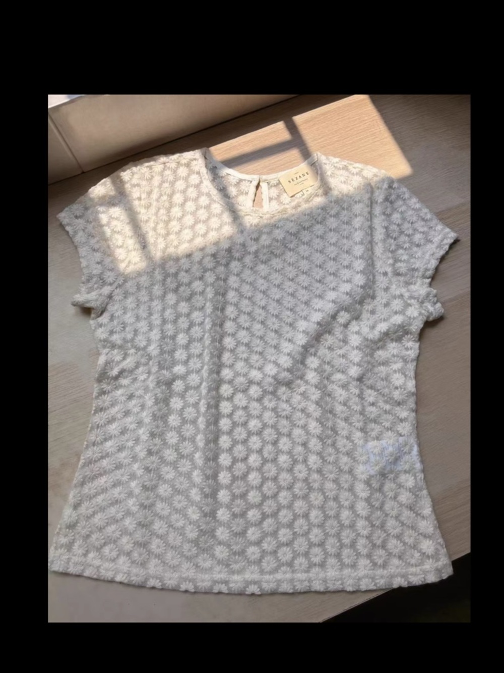 Sezane TOBY TOP Short-sleeved floral lace blouse - Picture 4 of 11